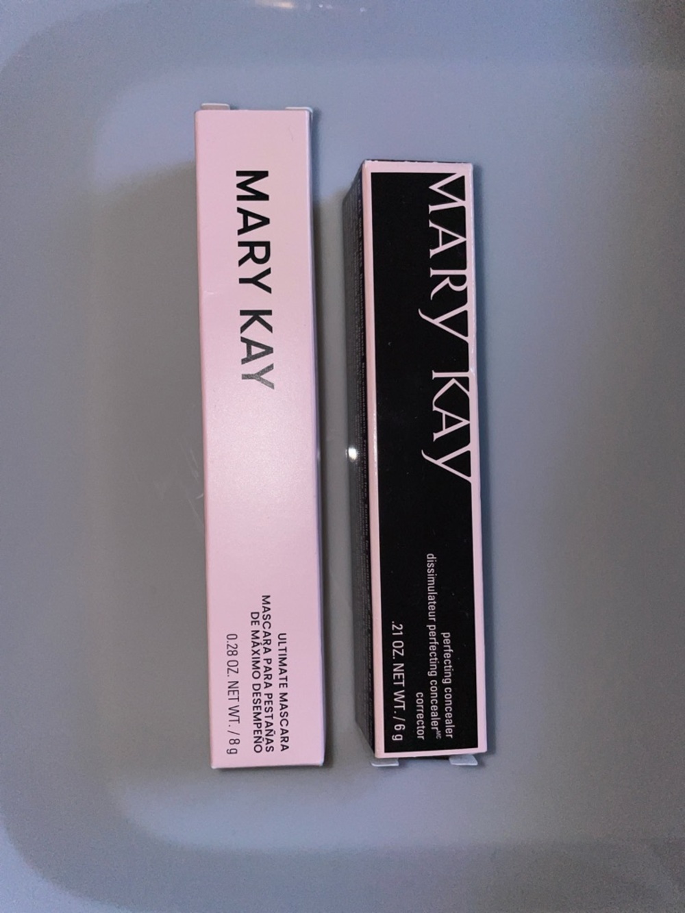 Mary Kay Duo - Black Mascara & Light Beige Concealer